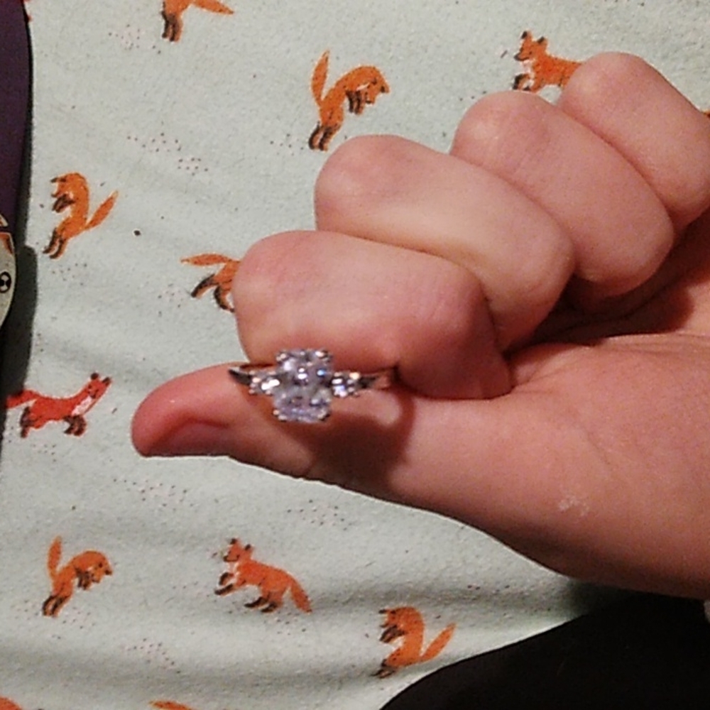 2 cubic zirconia rings both included